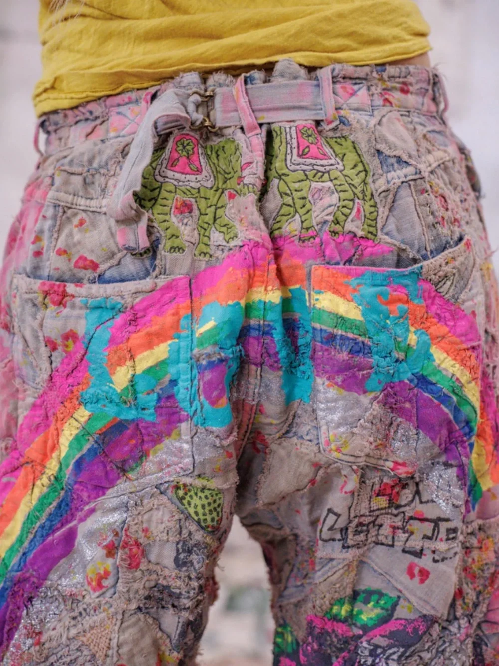 🌈NWT MAGNOLIA PEARL QUILT WORK APPLIQUÉ MINER DENIMS🌈 - Picture 9 of 13